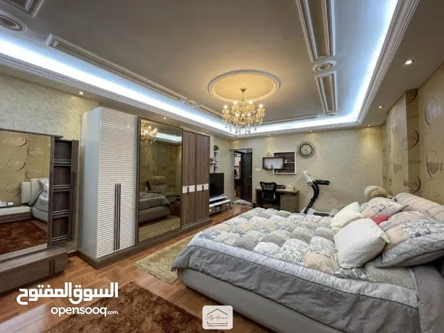 245 m2 5 Bedrooms Apartments for Sale in Sana'a Haddah