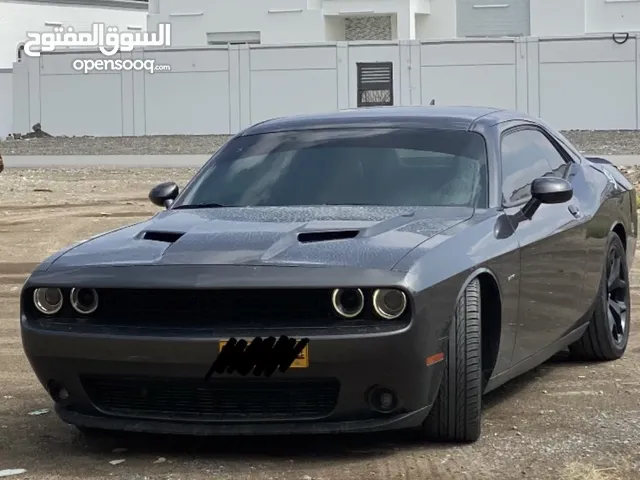 2015 dodge challenger RT bumper and bonnet