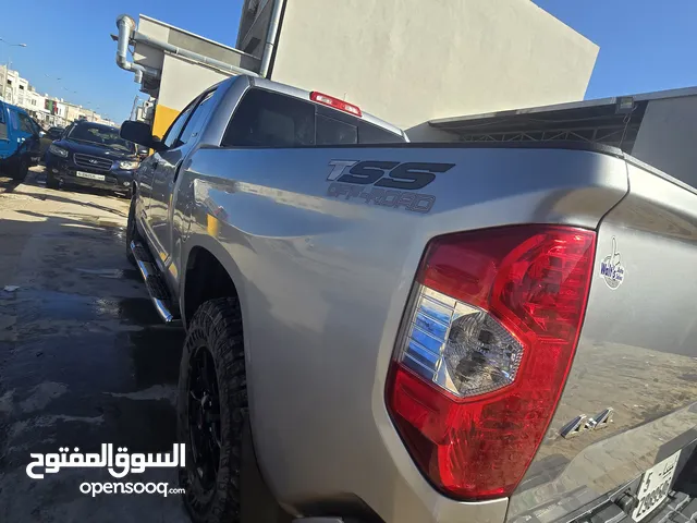 Used Toyota Tundra in Tripoli