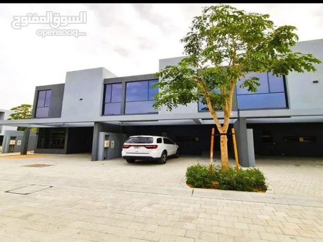 900 m2 4 Bedrooms Villa for Rent in Sharjah Tilal City