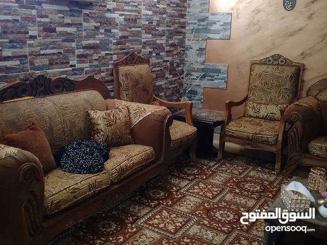 كنب موكيت برادي للبيع