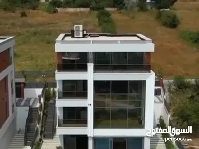 فيلا للبيع في اسطنبول