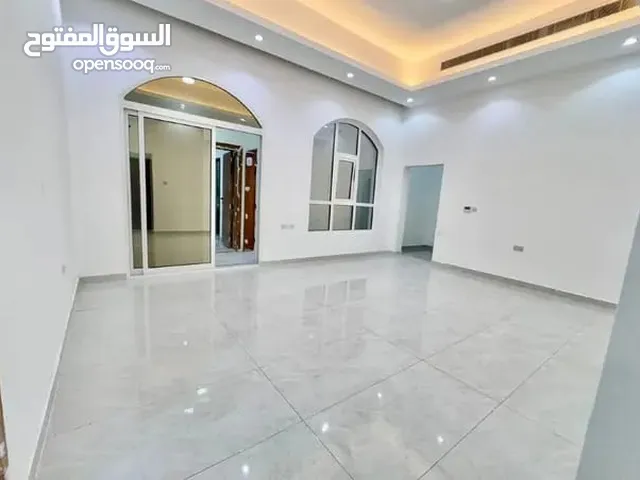 *شقة للايجار في أبوظبي مدينة الرياض*