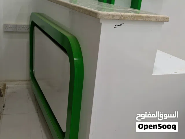 طاولة محاسبة او للمكتب قوية جرانيت