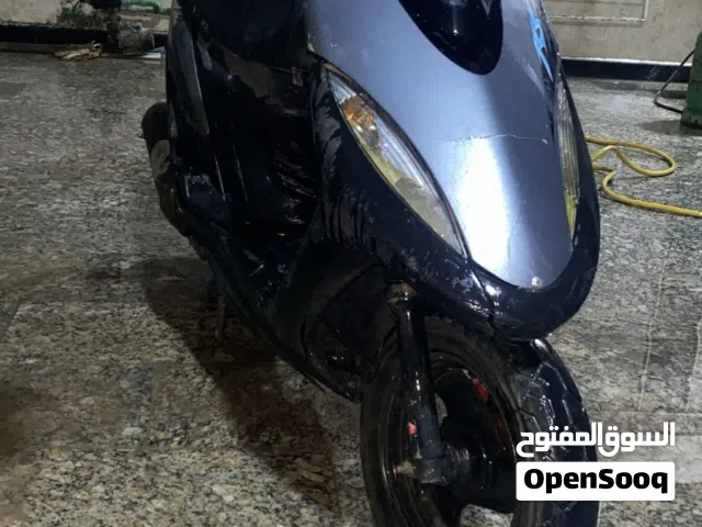 2010 ياماها XMAX