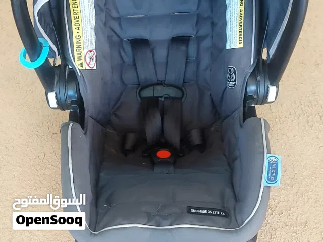 مقعد سياره للاطفال