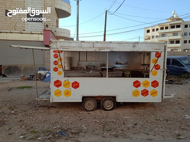 كرفان مطعم متنقل مع كامل العده