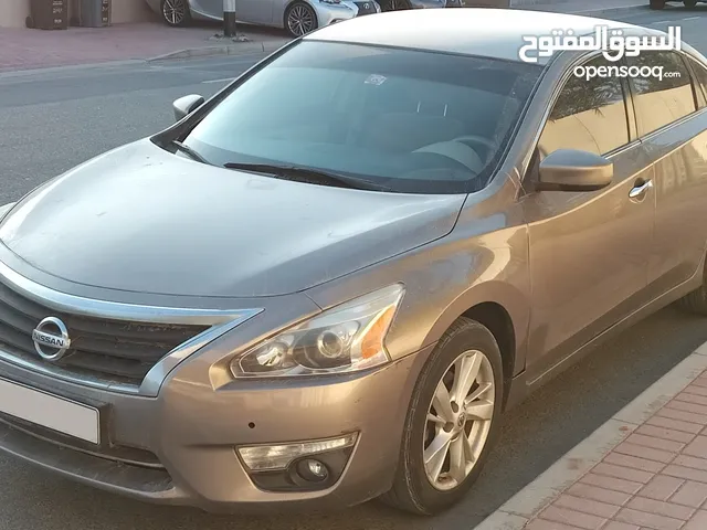 Nissan Altima 2015 - 170,000Km.