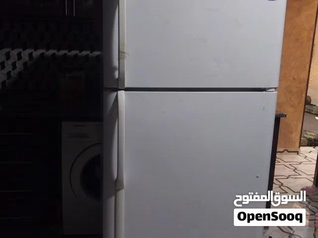 ثلاجه مستعمله نضيفه شغاله يالكامل