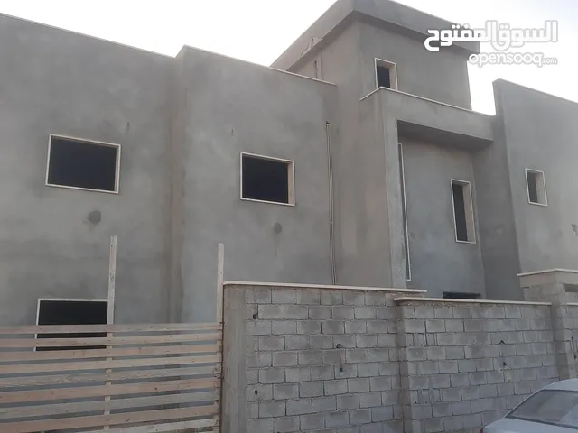 500 m2 More than 6 bedrooms Townhouse for Sale in Tripoli Ain Zara