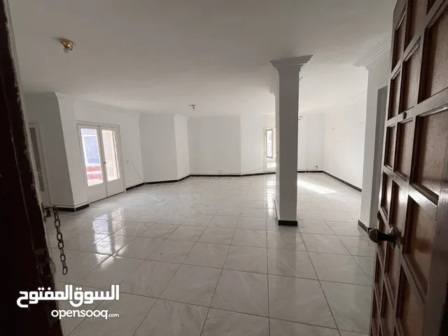 180 m2 3 Bedrooms Apartments for Rent in Cairo Shorouk City