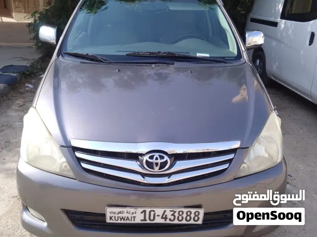 Used 2011 Toyota Innova SUV for Sale - GCC Specs, Excellent Condition