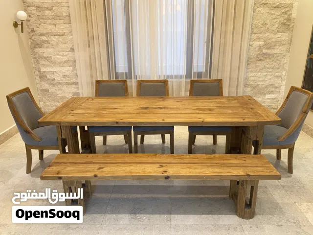 فرصة ممتازة لمن يبحث عن الجودة والمساحة لطاولة طعام تكفي ل 8 أشخاص