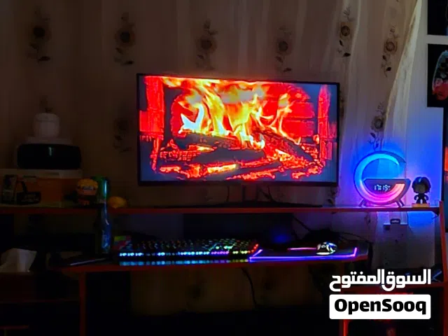 كمبيوتر جمينج تجميعة كاملة مع شاشة كيرف وطاولة وكرسي جمينج وسترينج