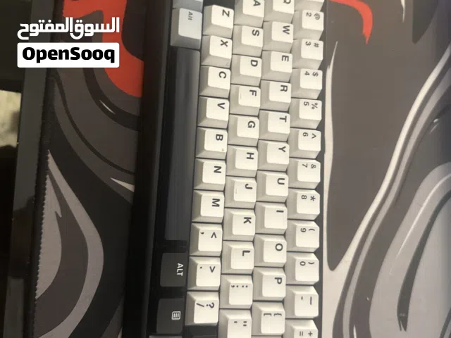 اسم الكيبورد mad60he مغناطيسه يعبر اقوي كيبورد صيني و معروف انه الصيني كيبورداتهم القوي فل مجال