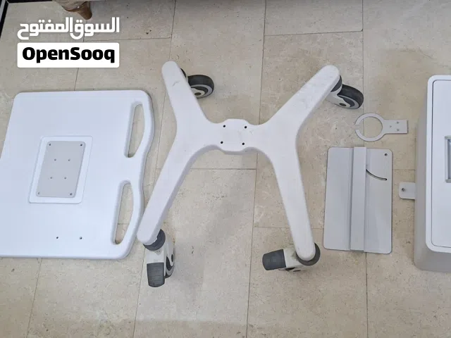 قاصة كاشير بمفتاح..مع عجله باربع تايرات وقطعتين حديد ومفتاحين للكاشير