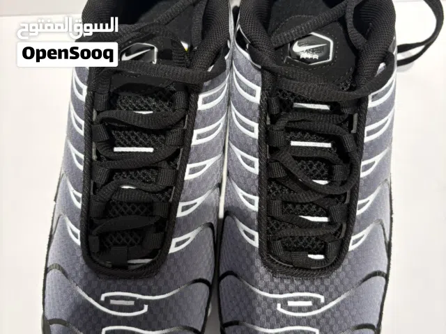 Nike air max shoes