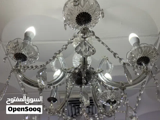 ثريات كرستال عدد 2 بحالة ممتازة