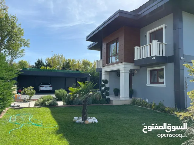 700 m2 More than 6 bedrooms Villa for Sale in Istanbul Büyükçekmece