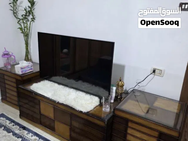 خزانة +طاولات للبيع مستعمل