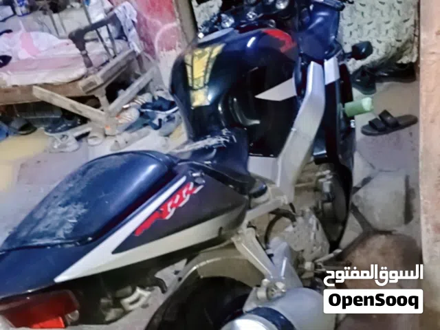 2004 هوندا CB1000R