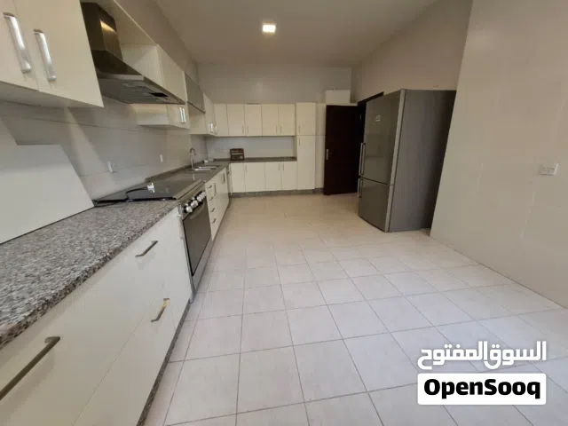 200 m2 3 Bedrooms Apartments for Sale in Amman Abdoun