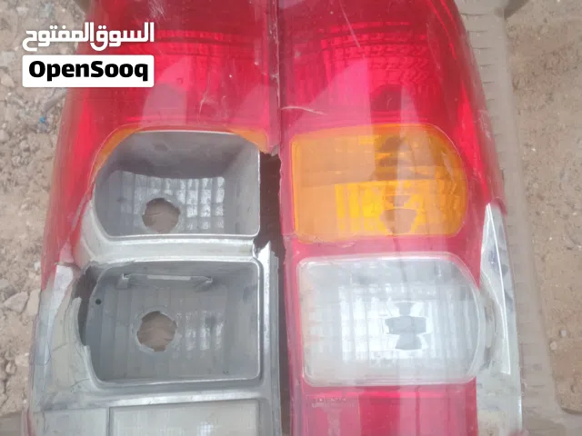 سطبات اصطبات استبات تيوتا هايلوكس كما في الصورة للبيع2007