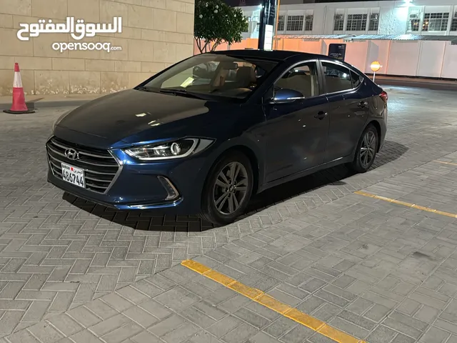 Hyundai Elantra 2018 in Southern Governorate