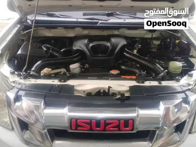 2014 ايسوزو D-ماكس 4JJ3-TCX