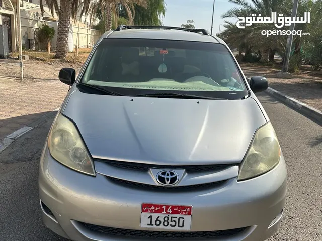 Used Toyota Sienna in Al Ain