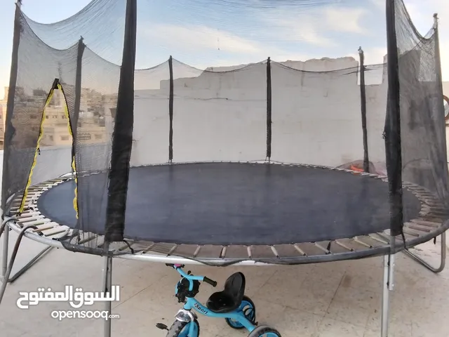 ترمبولين 14 قدم بحاله ممتازه