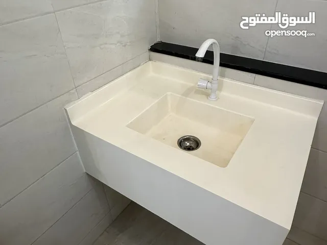 مغسلة كوريان راقيه وقيمتها جديده بحدود