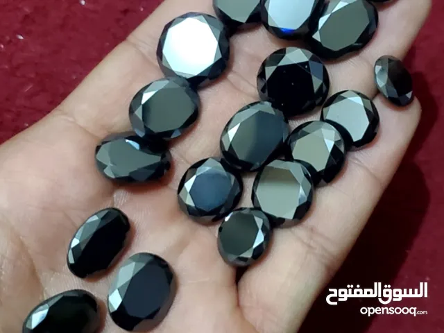 الماس الموزنايت الاسود مسقول جمله 15 دولار القيراط