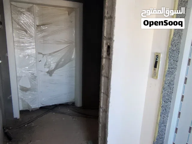 طابق للإيجار على طريق زناتة الجديده تجاري أو مكتبي