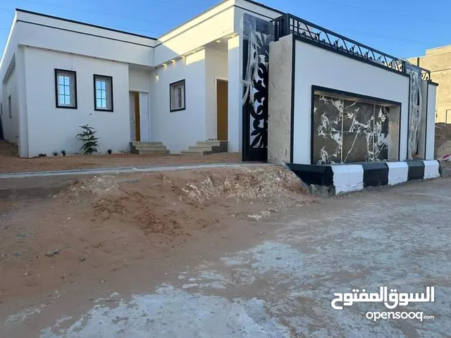160 m2 3 Bedrooms Villa for Sale in Tripoli Khallet Alforjan