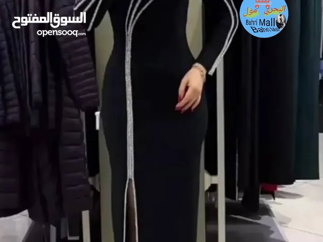 *فستان نسائي شبابي قماش ليكرا ناعم* *علا خطوط كرستال درجه اولى*