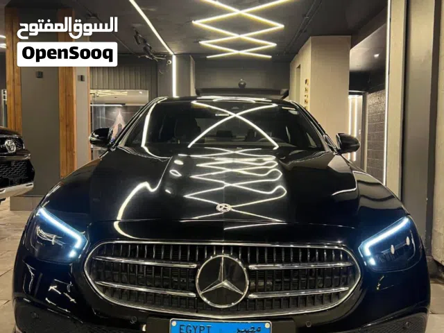 2021 مرسيدس بنز الفئة-E E 200