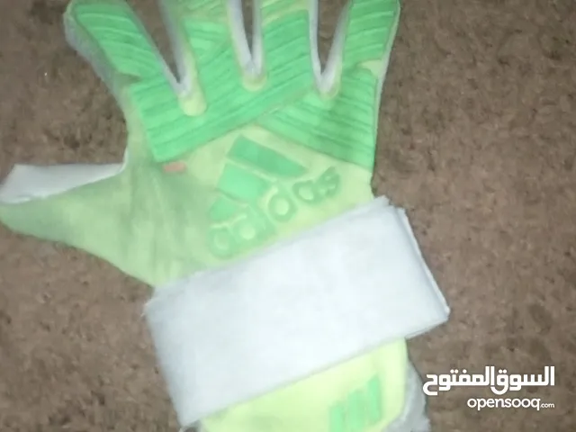 قفازات الحارس