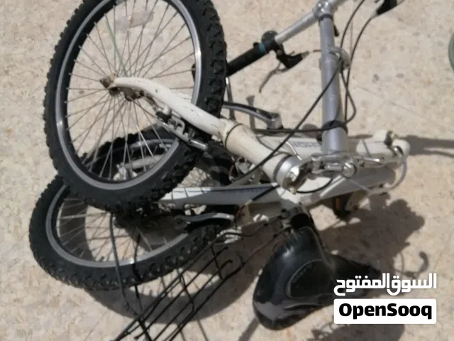 بسكليت من شركه عالميه قابله للطي 150ش