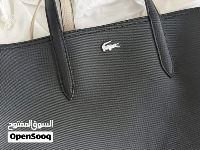 شنطة لاكوست مستعملة للبيع