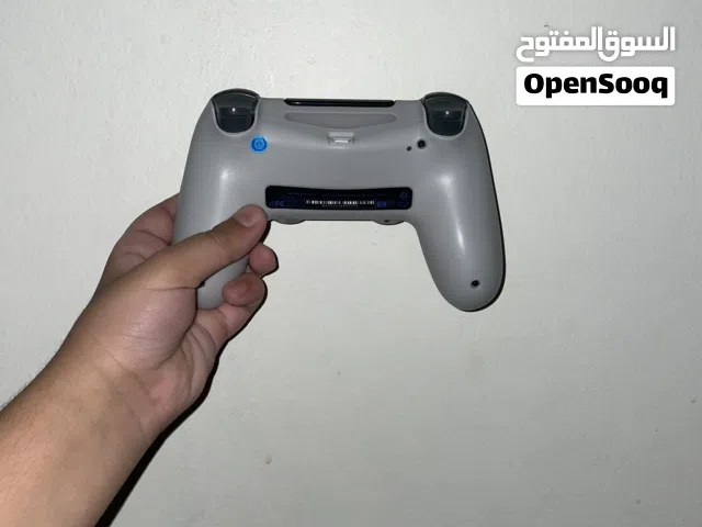 يده بلستيشن 4