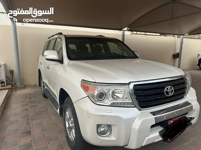 ستيشن لاندكروزر 2012 ماشي 285000 بدون حوادث صبغ وكالة