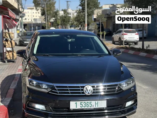 2016 Volkswagen Passat R-Line