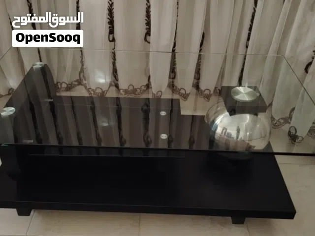 طاولة وسط استعمال خفيف.. وتقيلة وليست بازرية للبيع