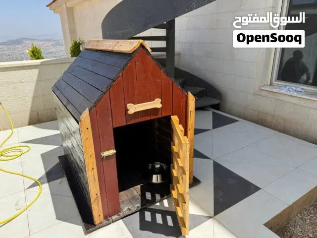 dog house بيت كلب