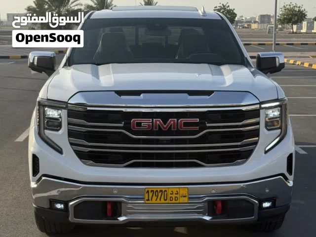 2022 جي إم سي سييرا 1500 SLT