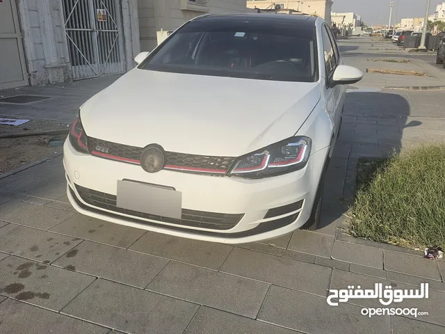 Used Volkswagen Golf in Abu Dhabi