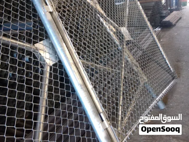 تركيب شبك وشيك وجابيون وربراب وإنشاء جدران حجرية وحفريات الصرف الصحي وخطوط المياه