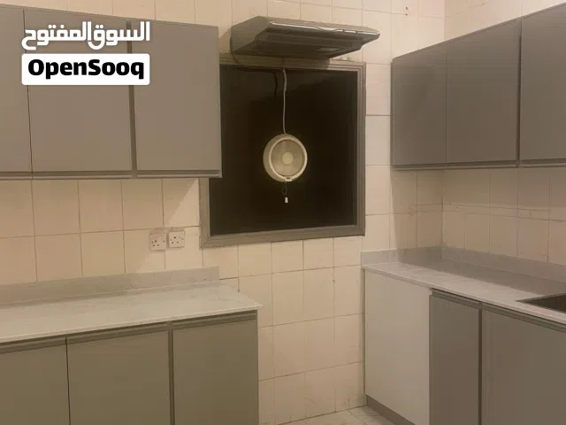 100 m2 3 Bedrooms Apartments for Rent in Hawally Jabriya