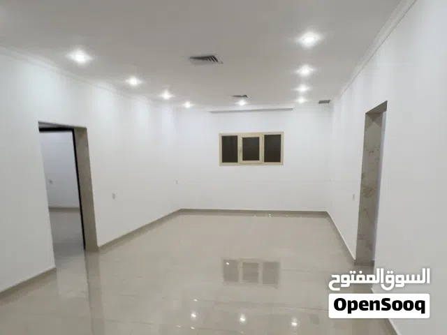 شقه في سلوى للايجار